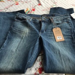 NWOT Lucky Sweet Boot